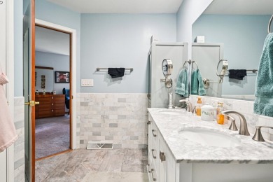 Welcome to this lovely property in a golf course community! It on Poplar Creek Country Club in Illinois - for sale on GolfHomes.com, golf home, golf lot