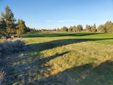 Proposed new construction - a stunning single-level custom home on The Club At Pronghorn Golf Course in Oregon - for sale on GolfHomes.com, golf home, golf lot