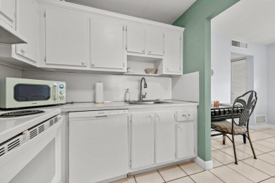 Charming 1-bedroom condo in the vibrant 55+ Kings Point on Kings Point Golf - Executive in Florida - for sale on GolfHomes.com, golf home, golf lot