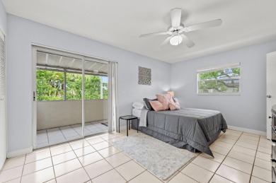 Charming 1-bedroom condo in the vibrant 55+ Kings Point on Kings Point Golf - Executive in Florida - for sale on GolfHomes.com, golf home, golf lot