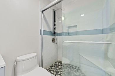 Charming 1-bedroom condo in the vibrant 55+ Kings Point on Kings Point Golf - Executive in Florida - for sale on GolfHomes.com, golf home, golf lot