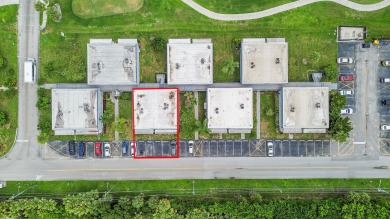 Charming 1-bedroom condo in the vibrant 55+ Kings Point on Kings Point Golf - Executive in Florida - for sale on GolfHomes.com, golf home, golf lot