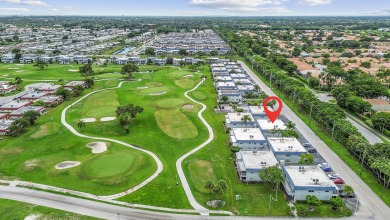 Charming 1-bedroom condo in the vibrant 55+ Kings Point on Kings Point Golf - Executive in Florida - for sale on GolfHomes.com, golf home, golf lot