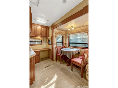 Beautifully maintained 2007 DoubleTree Select Suite camper - on River Ridge Golf Club in Virginia - for sale on GolfHomes.com, golf home, golf lot