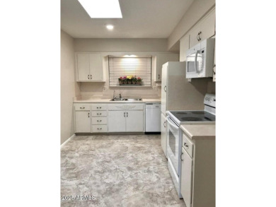 This move-in-ready home, located just one block from the golf on Sun City South Golf Course in Arizona - for sale on GolfHomes.com, golf home, golf lot