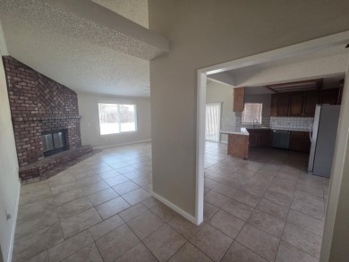 Remodeled 3 bedroom 2 bathroom house, new flooring throughout on Tierra Del Sol Golf Course in California - for sale on GolfHomes.com, golf home, golf lot
