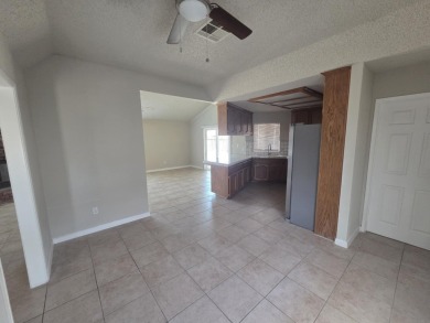 Remodeled 3 bedroom 2 bathroom house, new flooring throughout on Tierra Del Sol Golf Course in California - for sale on GolfHomes.com, golf home, golf lot