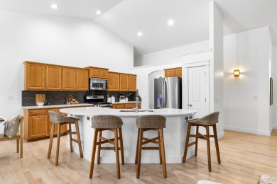 Elegant single-level home quietly set at the base of Boise's on Quail Hollow Golf Club in Idaho - for sale on GolfHomes.com, golf home, golf lot