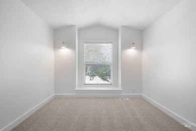 Elegant single-level home quietly set at the base of Boise's on Quail Hollow Golf Club in Idaho - for sale on GolfHomes.com, golf home, golf lot