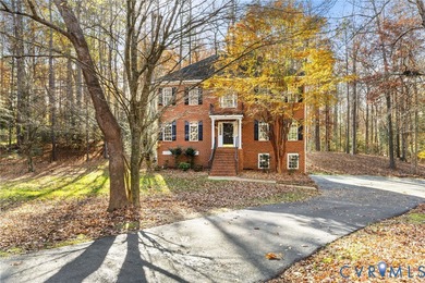 This family loved raising their kids on this quiet cul de sac in on Highlands Golfers Club in Virginia - for sale on GolfHomes.com, golf home, golf lot