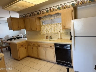 Charming 2 bedroom, 1.75 bath home with 1,514 sq ft in Sun on Sun City South Golf Course in Arizona - for sale on GolfHomes.com, golf home, golf lot