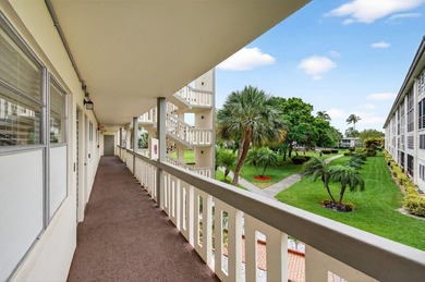 WYNMOOR-PRESTIGIOUS AND SUPER ACTIVE ADULT COMMUNITY, 55+ on Wynmoor Golf Course in Florida - for sale on GolfHomes.com, golf home, golf lot