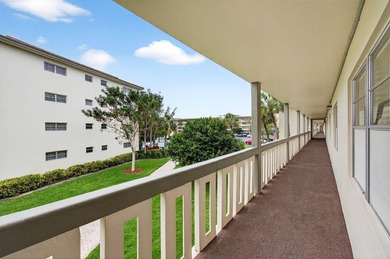 WYNMOOR-PRESTIGIOUS AND SUPER ACTIVE ADULT COMMUNITY, 55+ on Wynmoor Golf Course in Florida - for sale on GolfHomes.com, golf home, golf lot