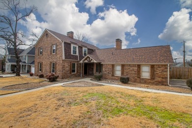 Stunning Corner-Lot Home in Fairway Park!  This beautifully on The Greens At North Hills Country Club in Arkansas - for sale on GolfHomes.com, golf home, golf lot