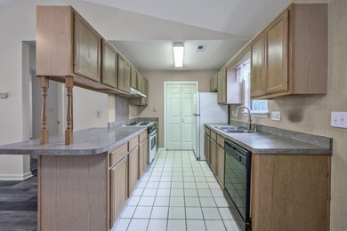 Don't miss this opportunity! 2-bedroom, 2-bath home ideally on Arrowhead Country Club in South Carolina - for sale on GolfHomes.com, golf home, golf lot