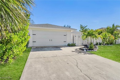 This beautifully updated 2 bedroom, 2 bathroom, 2-car garage on Alden Pines Golf Club in Florida - for sale on GolfHomes.com, golf home, golf lot