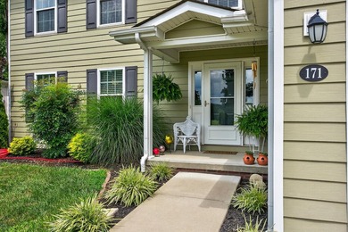 Beautifully appointed 4-bedroom, 2 1/2-bath, 2 story home with a on Berea Country Club in Kentucky - for sale on GolfHomes.com, golf home, golf lot