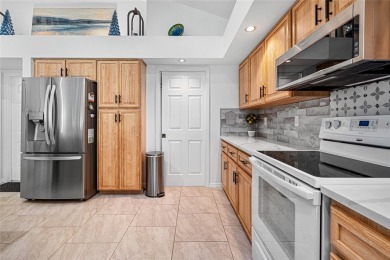 Welcome to the Preserve in Oak Run.. This lovely 3 bedroom 2.5 on Royal Oaks Golf Club in Florida - for sale on GolfHomes.com, golf home, golf lot