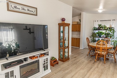 Located in the highly desirable Sun Ridge by the Lake community on Chinook Winds Golf Resort in Oregon - for sale on GolfHomes.com, golf home, golf lot