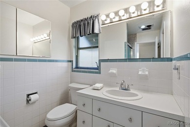 This comfortable, move in ready, well-maintained home is located on Inverness Golf and Country Club in Florida - for sale on GolfHomes.com, golf home, golf lot