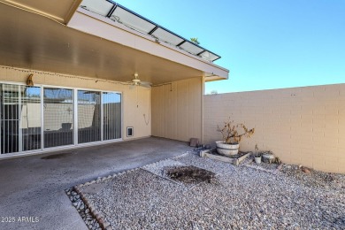 Lovely 2-bedroom, 2-bathroom, 1.5 car garage end unit in Lipan on Sun City Lakes West and East in Arizona - for sale on GolfHomes.com, golf home, golf lot