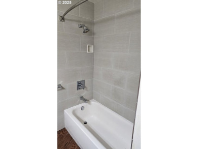 Wonderful property with air conditioning and a swimming pool on Gresham Golf Course in Oregon - for sale on GolfHomes.com, golf home, golf lot