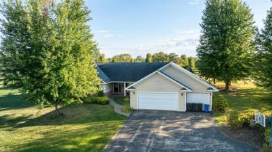 Exceptional contemporary ranch with golf course views, three car on Galena Golf Club in Illinois - for sale on GolfHomes.com, golf home, golf lot