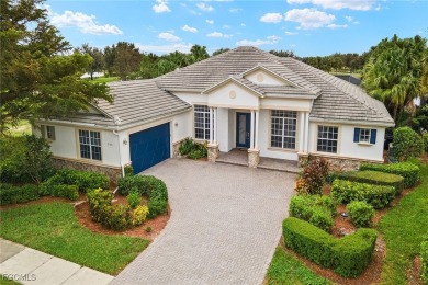 Attention Investors! Exquisite Estate Home in River Hall Country on River Hall Country Club in Florida - for sale on GolfHomes.com, golf home, golf lot