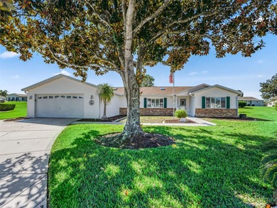 GORGEOUS 3 Bedroom, 2 Bath TURN-KEY Furnished home in desirable on The Links of Spruce Creek in Florida - for sale on GolfHomes.com, golf home, golf lot