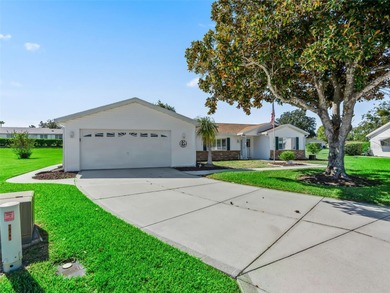 GORGEOUS 3 Bedroom, 2 Bath TURN-KEY Furnished home in desirable on The Links of Spruce Creek in Florida - for sale on GolfHomes.com, golf home, golf lot
