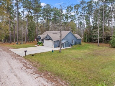 Lake lovers & weekend warriors, listen up! Imagine waking up at on Rayburn Country Club in Texas - for sale on GolfHomes.com, golf home, golf lot
