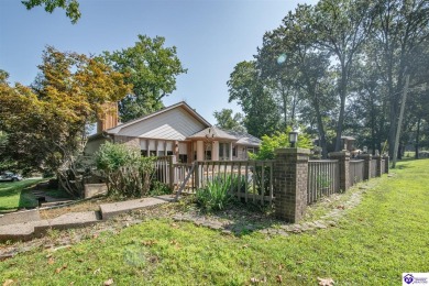 Come see what this ranch home has to offer. This home is right on Doe Valley Country Club in Kentucky - for sale on GolfHomes.com, golf home, golf lot