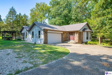 Come see what this ranch home has to offer. This home is right on Doe Valley Country Club in Kentucky - for sale on GolfHomes.com, golf home, golf lot