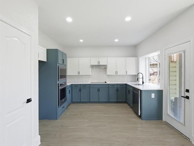 Gorgeous fully remodeled 4 bedroom 2.5 bath home with fresh on Indian Creek Golf Club in Texas - for sale on GolfHomes.com, golf home, golf lot