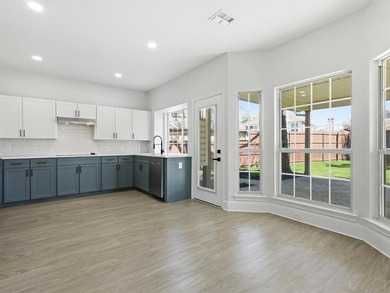 Gorgeous fully remodeled 4 bedroom 2.5 bath home with fresh on Indian Creek Golf Club in Texas - for sale on GolfHomes.com, golf home, golf lot