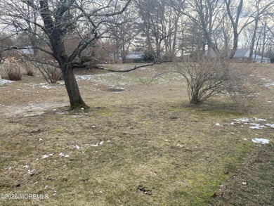 BEAUTIFUL - This home is updated and/or improved in every way on Keswick Village Golf Course in New Jersey - for sale on GolfHomes.com, golf home, golf lot