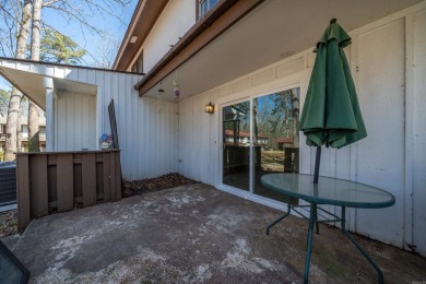 Cozy! Comfortable!  Newly Updated.. and Move In Ready with all on DeSoto Golf Course in Arkansas - for sale on GolfHomes.com, golf home, golf lot