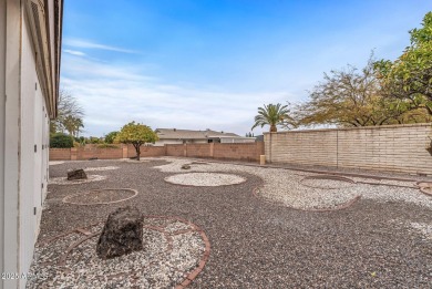 Welcome to Sun City! Beautiful remodel with modern features on Sun City Lakes West and East in Arizona - for sale on GolfHomes.com, golf home, golf lot