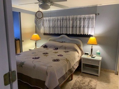 This 1200 square feet, 1.0 bed 1.5 bath Manufactured Home in the on Orangebrook Golf and Country Club in Florida - for sale on GolfHomes.com, golf home, golf lot