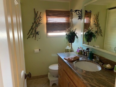 This 1200 square feet, 1.0 bed 1.5 bath Manufactured Home in the on Orangebrook Golf and Country Club in Florida - for sale on GolfHomes.com, golf home, golf lot