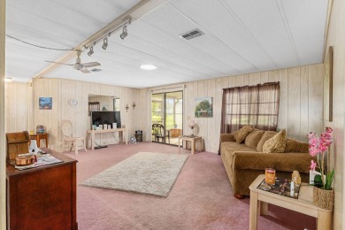 Price Just Dropped - Seller's Ready to Deal!   FINANCING on Ocala Palms Golf and Country Club in Florida - for sale on GolfHomes.com, golf home, golf lot