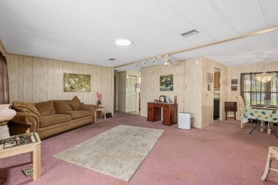 Price Just Dropped - Seller's Ready to Deal!   FINANCING on Ocala Palms Golf and Country Club in Florida - for sale on GolfHomes.com, golf home, golf lot