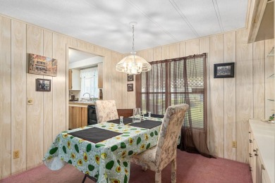 Price Just Dropped - Seller's Ready to Deal!   FINANCING on Ocala Palms Golf and Country Club in Florida - for sale on GolfHomes.com, golf home, golf lot