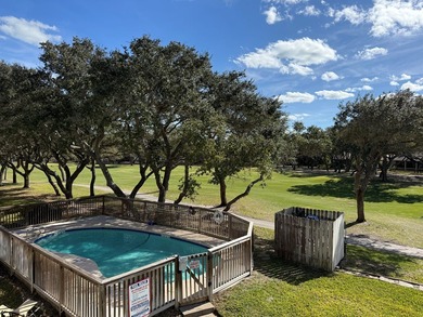 Looking for the cutest condo in Rockport Country Club? Welcome on Rockport Country Club in Texas - for sale on GolfHomes.com, golf home, golf lot