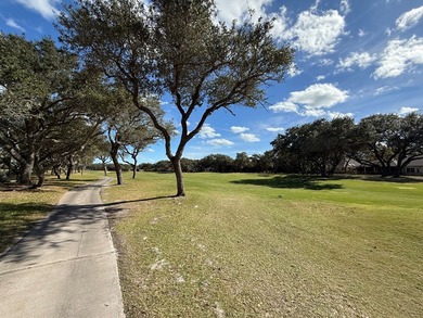 Looking for the cutest condo in Rockport Country Club? Welcome on Rockport Country Club in Texas - for sale on GolfHomes.com, golf home, golf lot