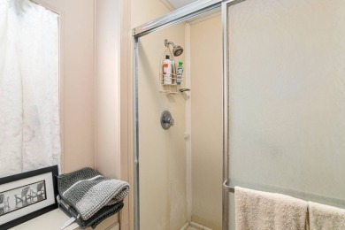 Price Just Dropped - Seller's Ready to Deal!   FINANCING on Ocala Palms Golf and Country Club in Florida - for sale on GolfHomes.com, golf home, golf lot