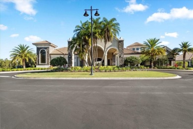 GROUND FLOOR, END UNIT, 3-bedroom, 2 bathroom condominium with on Lakewood National Golf Club in Florida - for sale on GolfHomes.com, golf home, golf lot