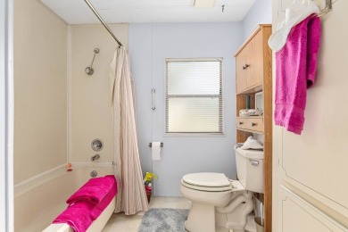 Price Just Dropped - Seller's Ready to Deal!   FINANCING on Ocala Palms Golf and Country Club in Florida - for sale on GolfHomes.com, golf home, golf lot