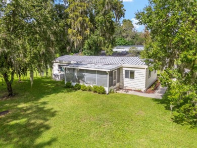 Price Just Dropped - Seller's Ready to Deal!   FINANCING on Ocala Palms Golf and Country Club in Florida - for sale on GolfHomes.com, golf home, golf lot