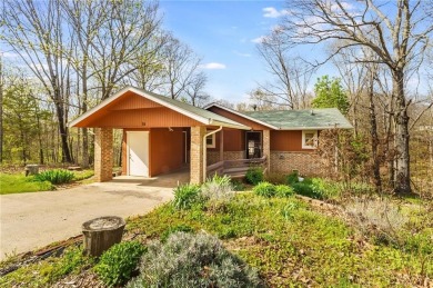 Nestled in the desirable Bella Vista community, this charming 2 on Bella Vista - Metfield Golf Complex and Country Club in Arkansas - for sale on GolfHomes.com, golf home, golf lot
